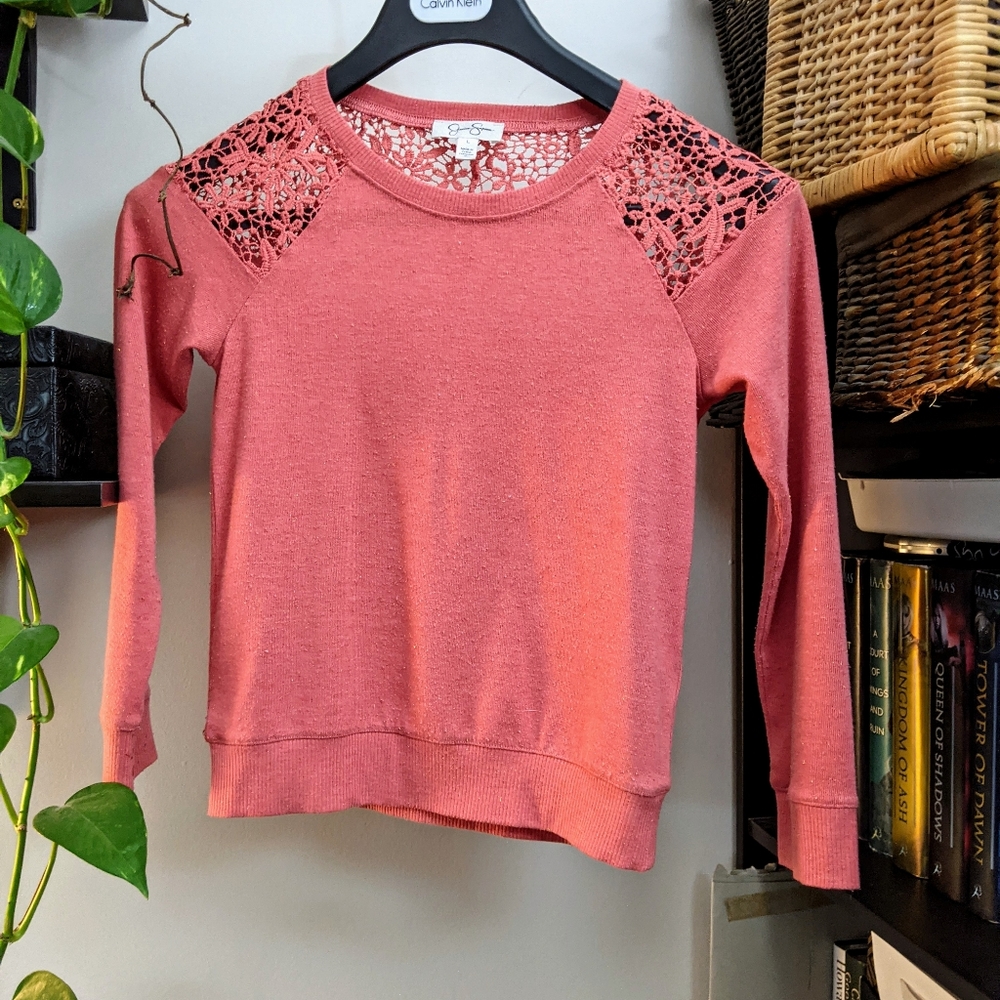 🎁 Girls peach sweater, lace back